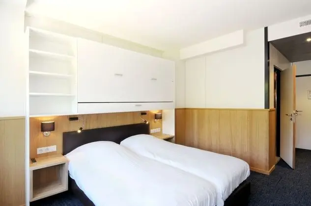 Comfort Tek Büyük veya İki Ayrı Yataklı Oda