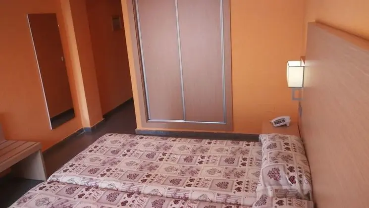 Tek Büyük Yataklı Oda