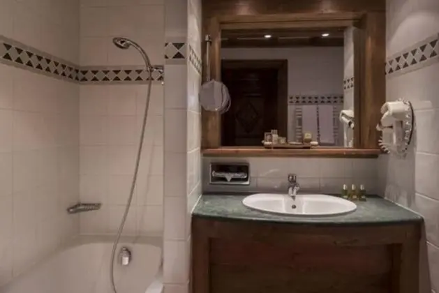 Comfort Tek Büyük veya İki Ayrı Yataklı Oda, Yamaçta