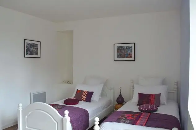 Deluxe Dört Kişilik Oda, Birden Çok Yatak, Özel Banyo, Avlu Manzaralı