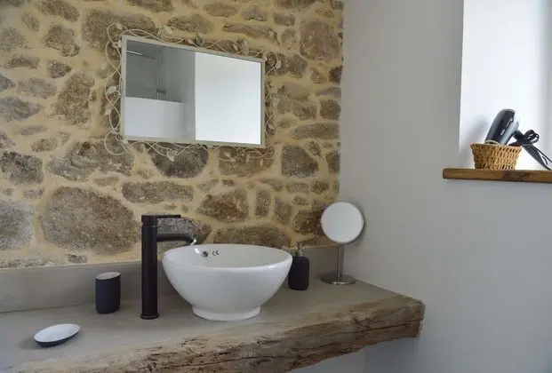 Deluxe Dört Kişilik Oda, Birden Çok Yatak, Özel Banyo, Avlu Manzaralı