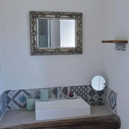Deluxe Üç Kişilik Oda, Birden Çok Yatak, Özel Banyo, Avlu Manzaralı