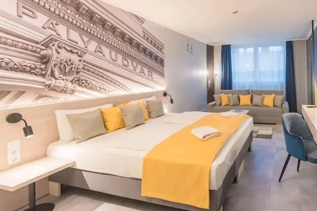 Comfort Tek Büyük veya İki Ayrı Yataklı Oda
