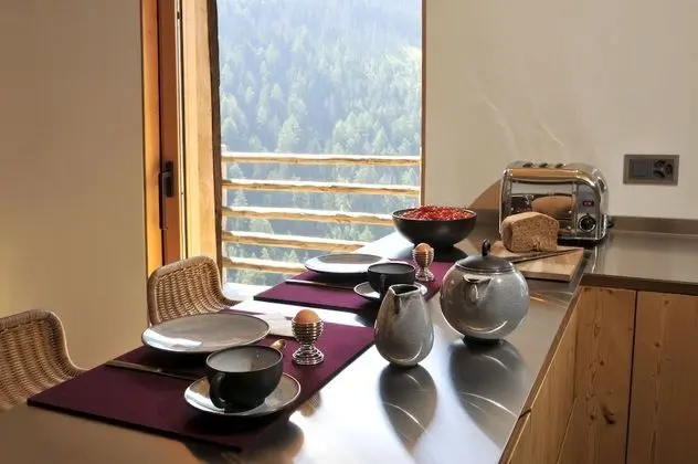 Kır Evi (Six Blanc)