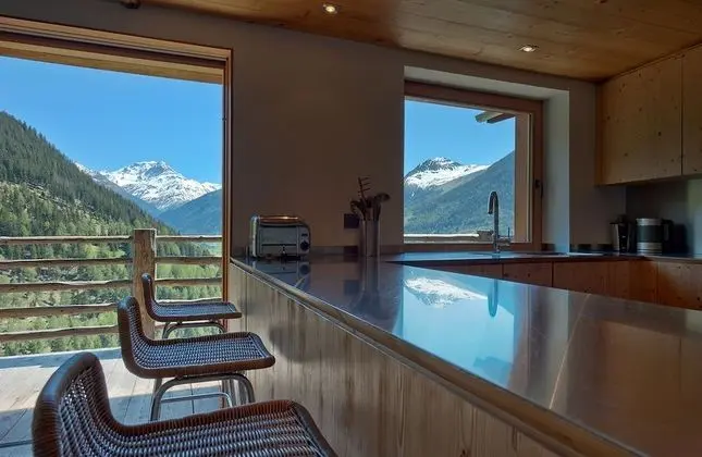 Kır Evi (Six Blanc)