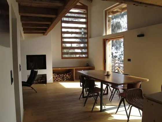 Kır Evi (Six Blanc)