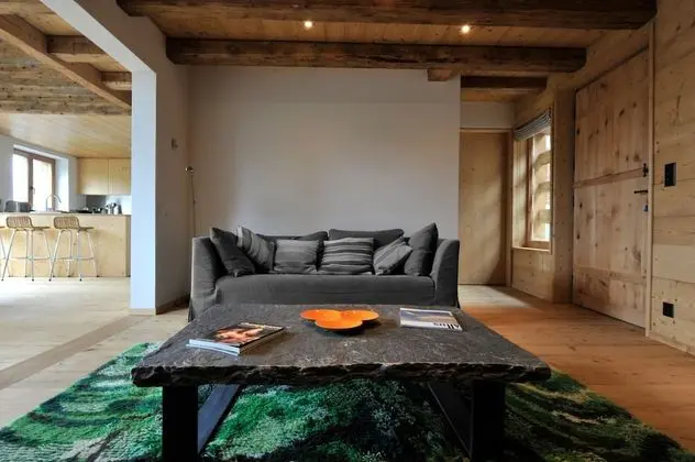 Kır Evi (Six Blanc)