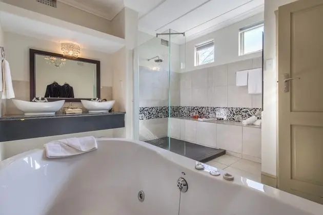Luxury Double Suite