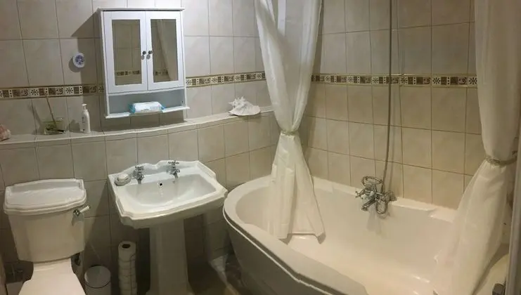Tek Büyük Yataklı Oda