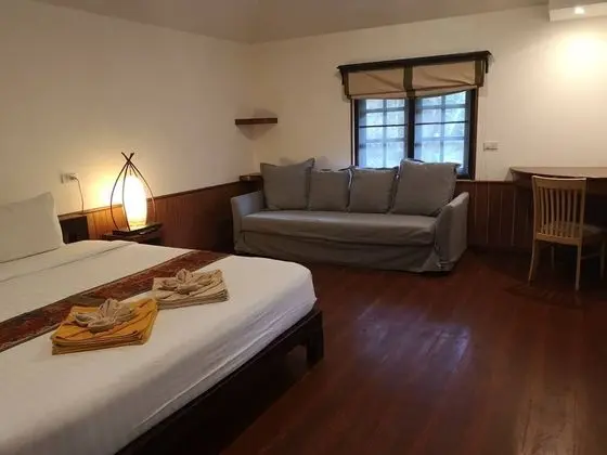 Triple Cottage