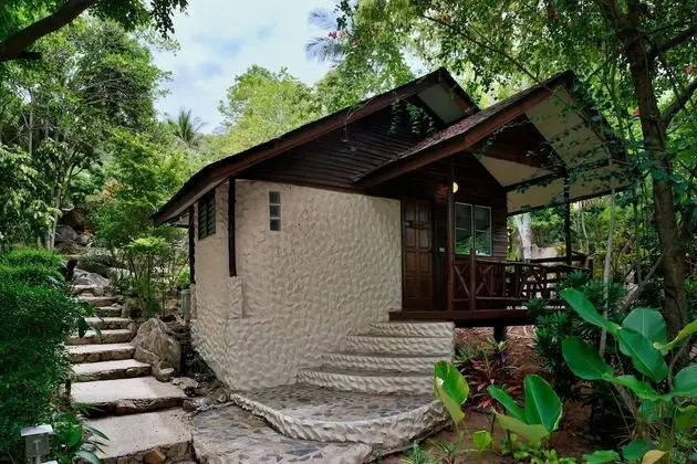 Triple Cottage