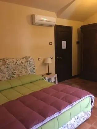 Üç Kişilik Oda