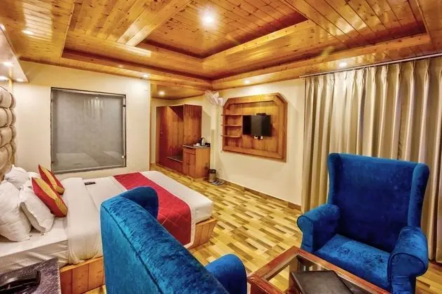 Luxury Oda