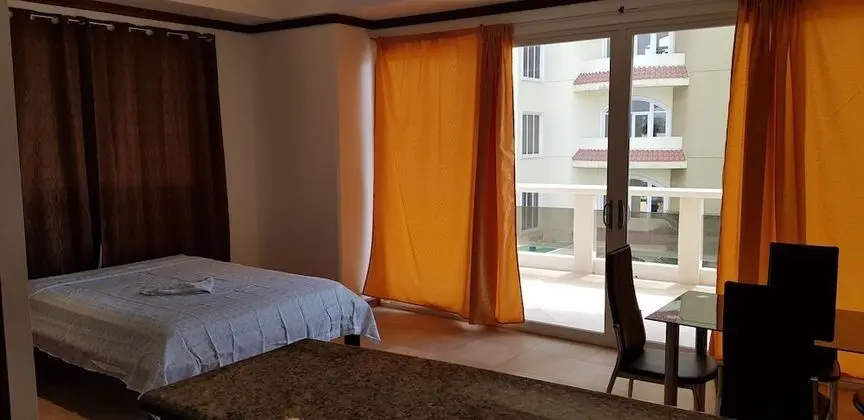 Basic Stüdyo, 1 Büyük (Queen) Boy Yatak ve Çekyat, Havuz Manzaralı