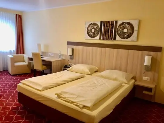 Comfort Tek Büyük Yataklı Oda