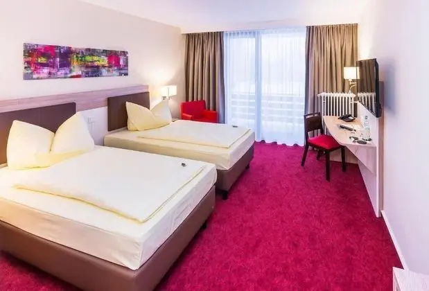 Comfort Tek Büyük veya İki Ayrı Yataklı Oda