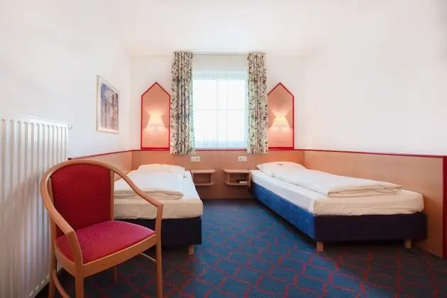 Standard Tek Büyük veya İki Ayrı Yataklı Oda