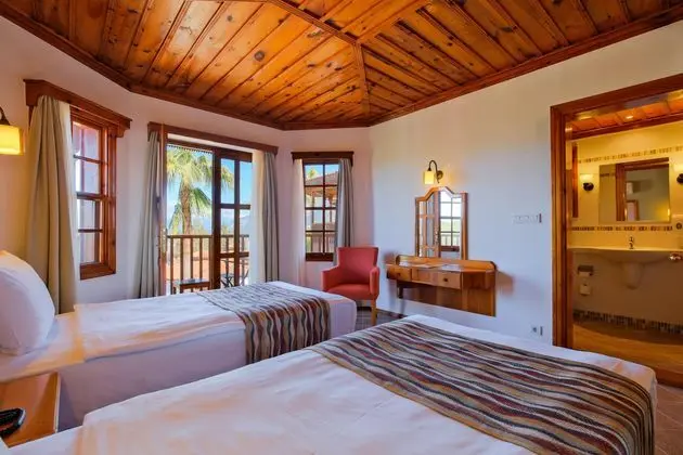https://images.etstur.com/imgproxy/resize/2560x1440/files/images/hotelImages/etsrooms/797/Montana_Pine_Resort_20250713201236_11.jpg