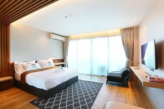 Standard Room King Bedded