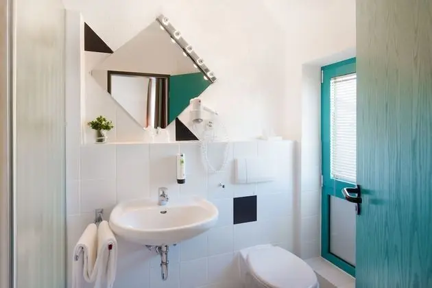 Tek Büyük veya İki Ayrı Yataklı Oda