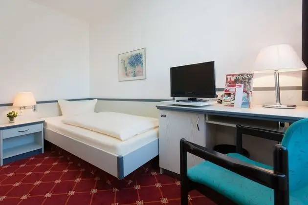 Tek Kişilik Oda, 1 Tek Kişilik Yatak