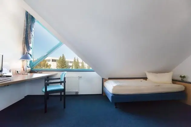 Tek Kişilik Oda, 1 Tek Kişilik Yatak