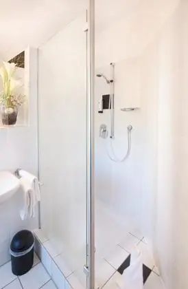 Tek Kişilik Oda, 1 Tek Kişilik Yatak