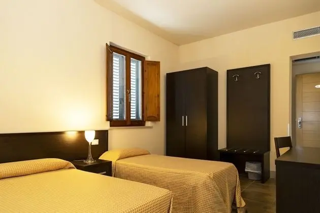 Family Oda, Özel Banyo, Bahçe Manzaralı