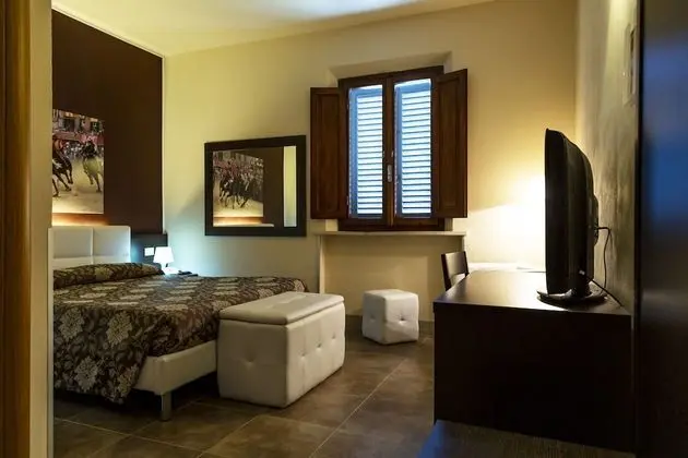 Superior Tek Büyük veya İki Ayrı Yataklı Oda, Özel Banyo, Bahçe Manzaralı