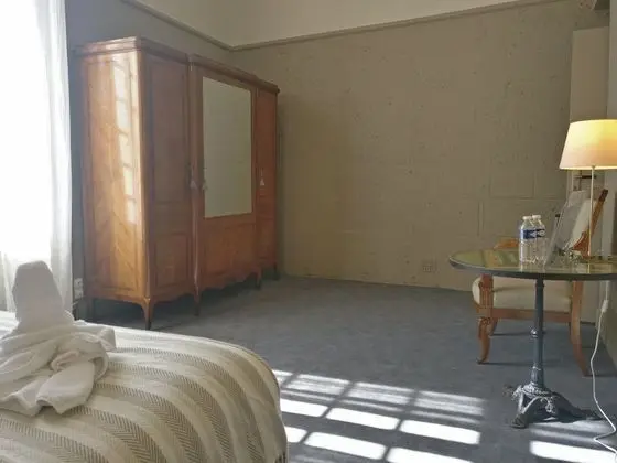 Tek Büyük Yataklı Oda, 1 Büyük (Queen) Boy Yatak, Özel Banyo, Avlu Manzaralı (Blanche)