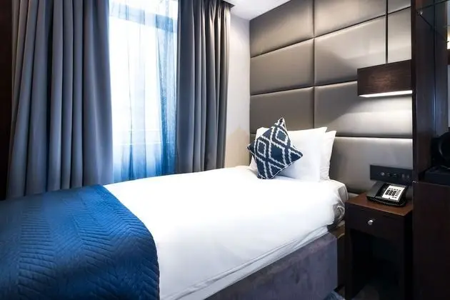Deluxe Tek Kişilik Oda