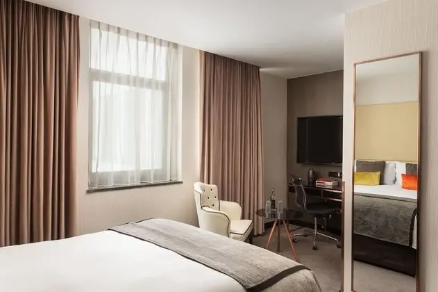 Deluxe Tek Büyük Yataklı Oda