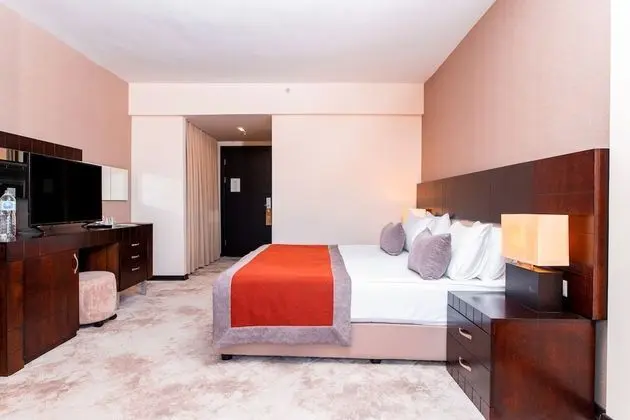 Deluxe Üç Kişilik Oda, Dağ Manzaralı