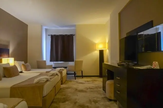 Quatro Deluxe Room