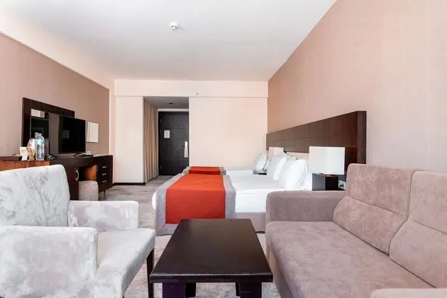 Quatro Deluxe Room