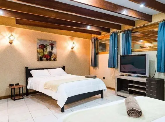 Deluxe Stüdyo Süit, Birden Çok Yatak, Şehir Manzaralı, Dağ Yamacı
