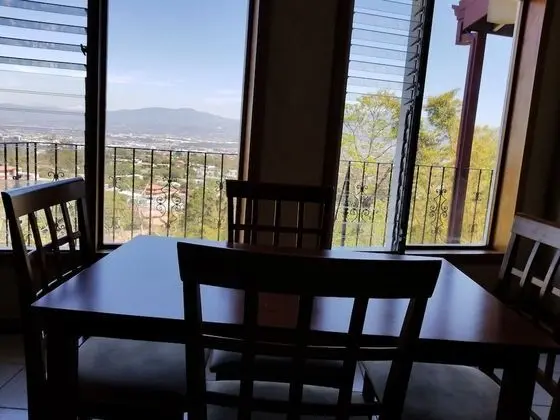Deluxe Stüdyo Süit, Birden Çok Yatak, Şehir Manzaralı, Dağ Yamacı