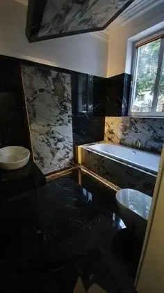 Deluxe Double Room, Bathtub