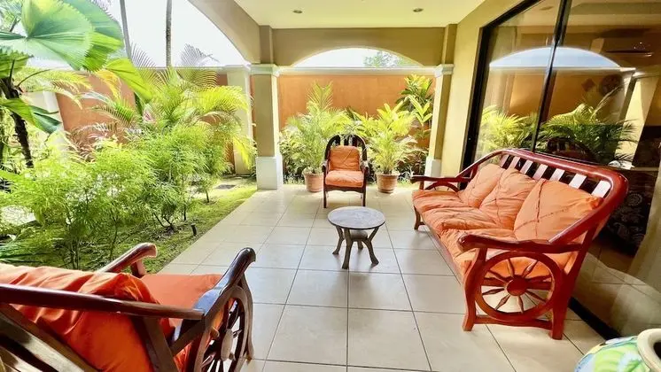 Luxury Daire, Teras, Havuz Kenarı