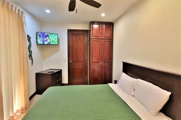 Luxury Daire, Teras, Havuz Kenarı