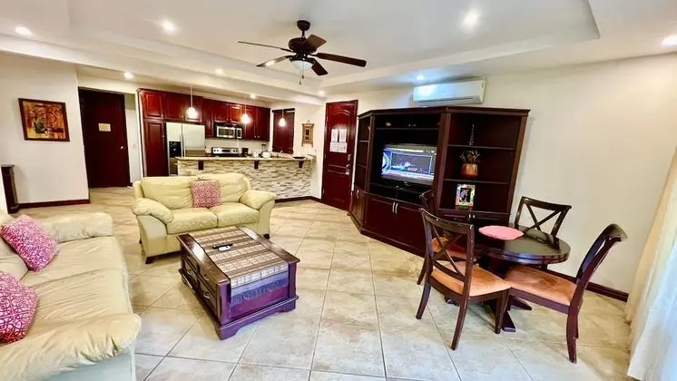 Luxury Daire, Teras, Havuz Kenarı
