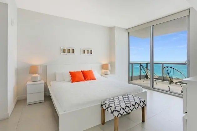 Luxury Beachfront Apartment with Balcony