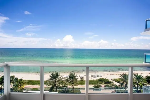 Luxury Beachfront Apartment with Balcony