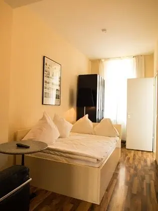 Design Tek Büyük Yataklı Oda