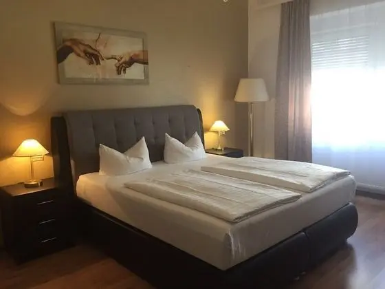 Tek Büyük Yataklı Oda