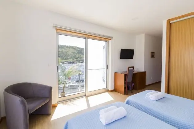 Tek Büyük veya İki Ayrı Yataklı Oda (Ermida da Guia)