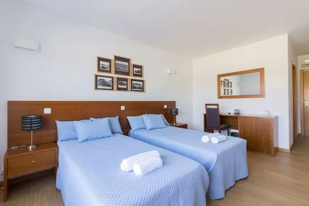 Tek Büyük veya İki Ayrı Yataklı Oda (Miradouro da Lira)