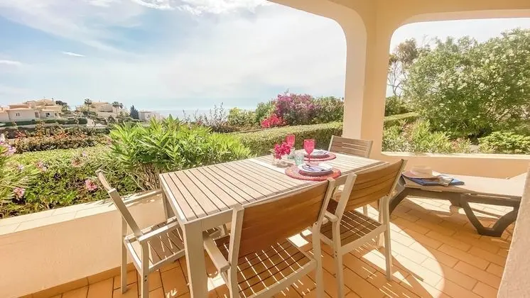 Apart Daire, 2 Yatak Odası, Deniz Manzaralı