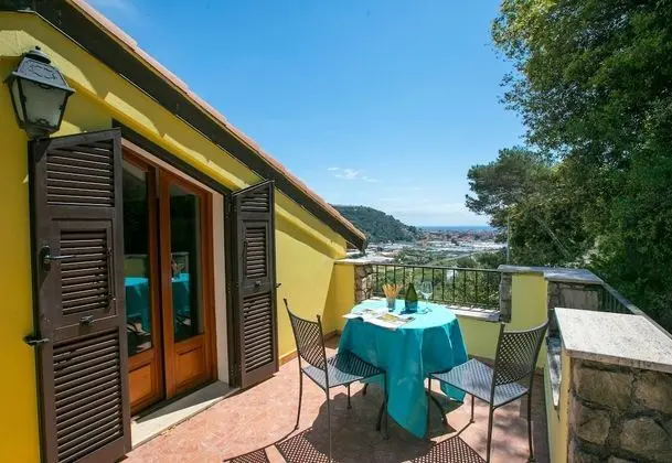 Family Villa, Birden Çok Yatak, 2 Banyolu, Bahçeli (Villa Monte Enrico - Pool And)