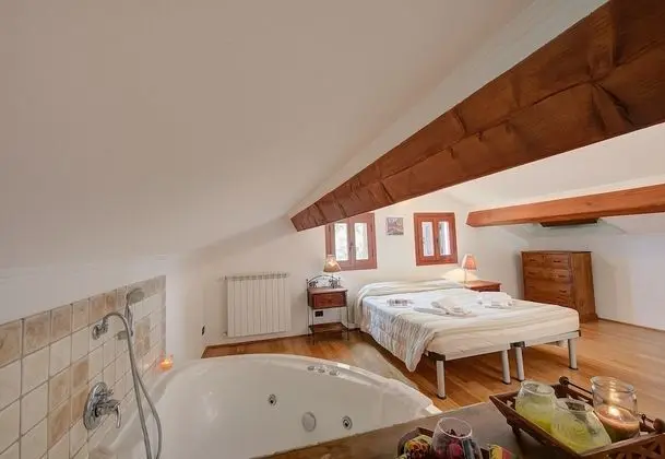 Family Villa, Birden Çok Yatak, 2 Banyolu, Bahçeli (Villa Monte Enrico - Pool And)